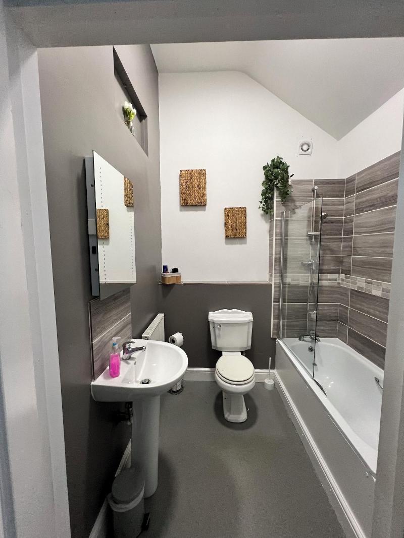 Glendower House Apartments image