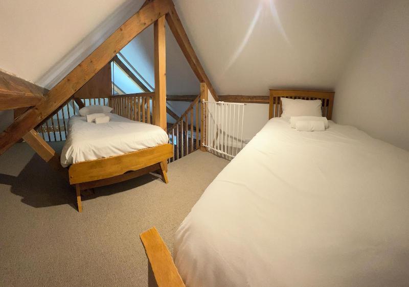 Glendower House Apartments image