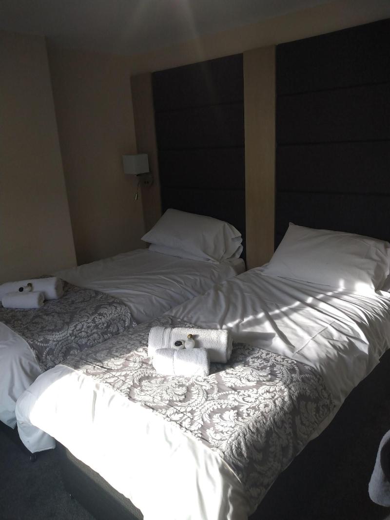 Wellington Hotel image