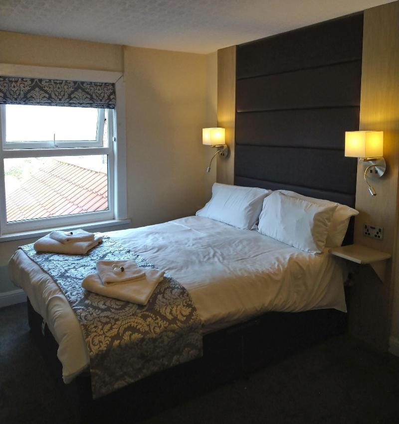 Wellington Hotel image