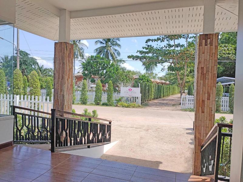 Horizon Beach Resort Koh Jum — general view