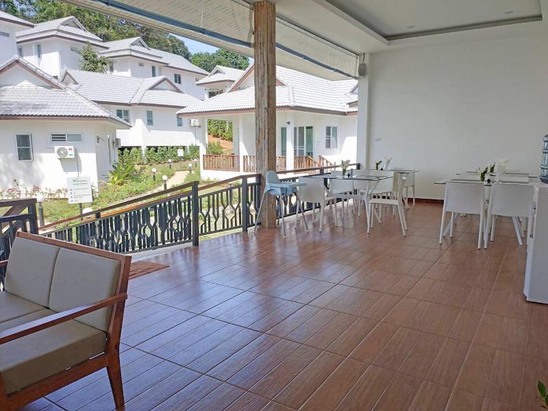 Horizon Beach Resort Koh Jum image