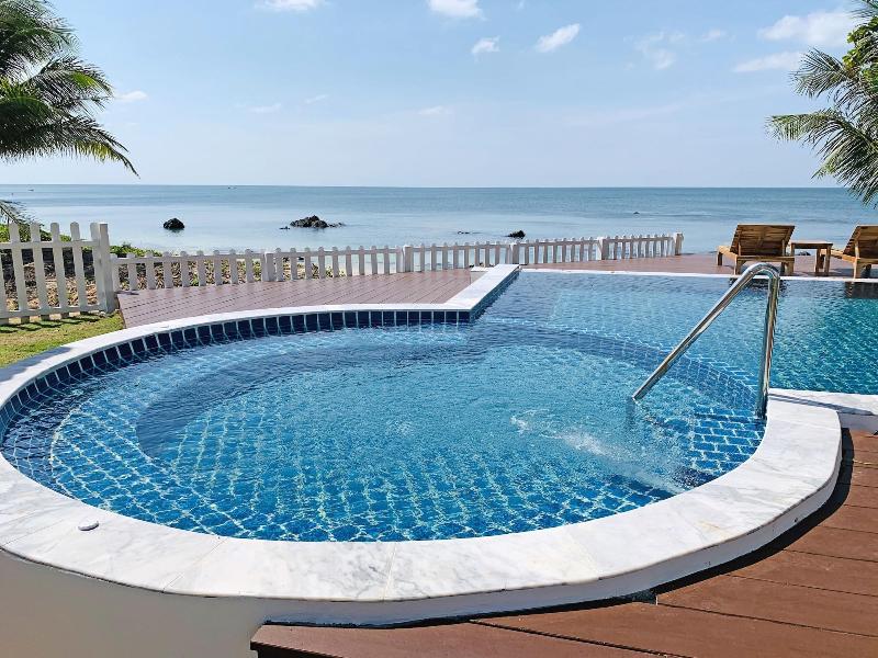 Horizon Beach Resort Koh Jum image