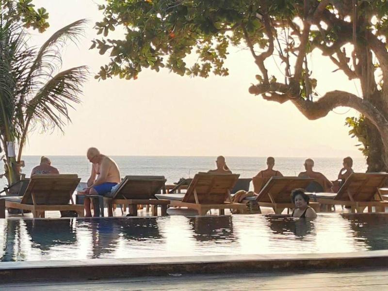 Horizon Beach Resort Koh Jum image