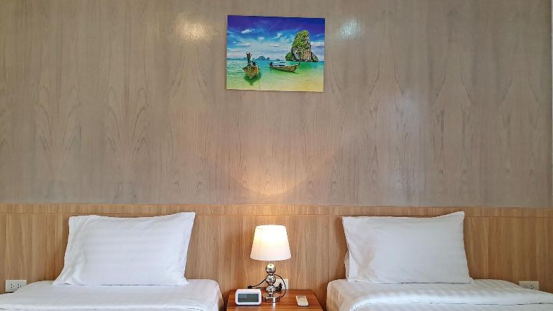 Horizon Beach Resort Koh Jum image