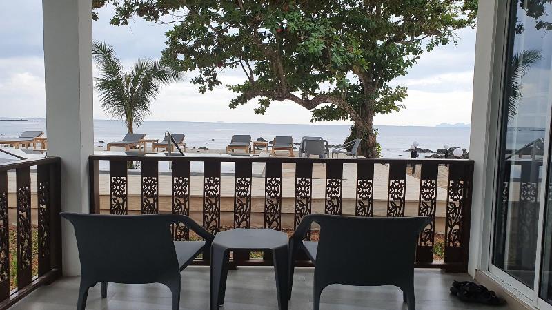 Horizon Beach Resort Koh Jum image