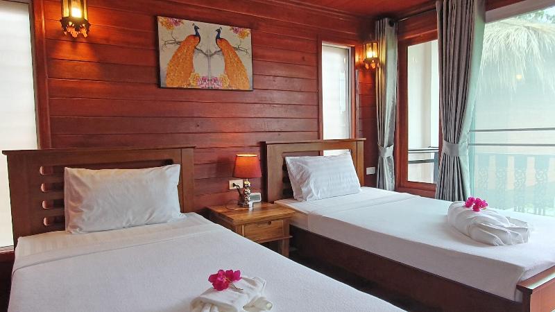 Horizon Beach Resort Koh Jum image