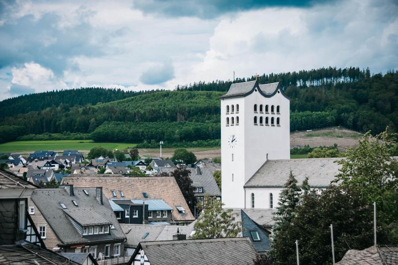 Parkhotel Schmallenberg image