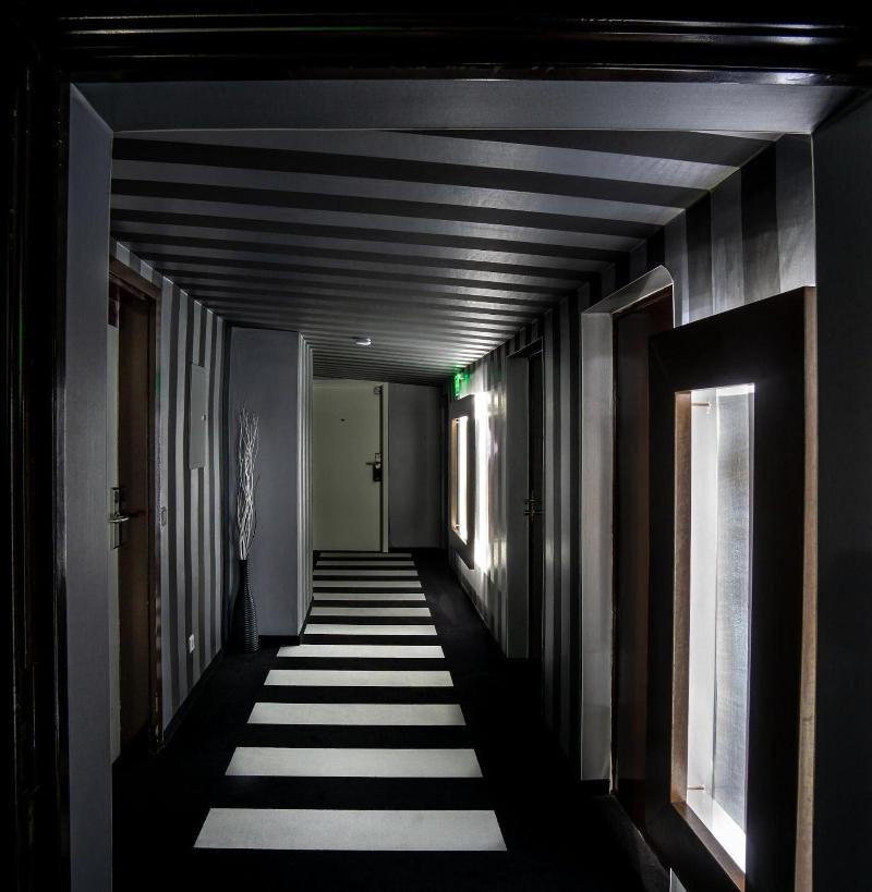 SL'otel - Das StadtHotel image