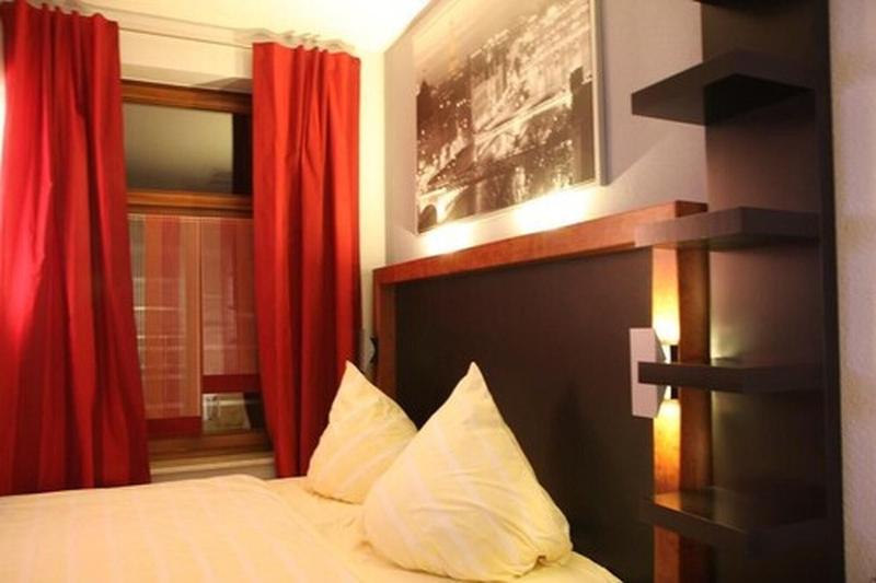 SL'otel - Das StadtHotel image