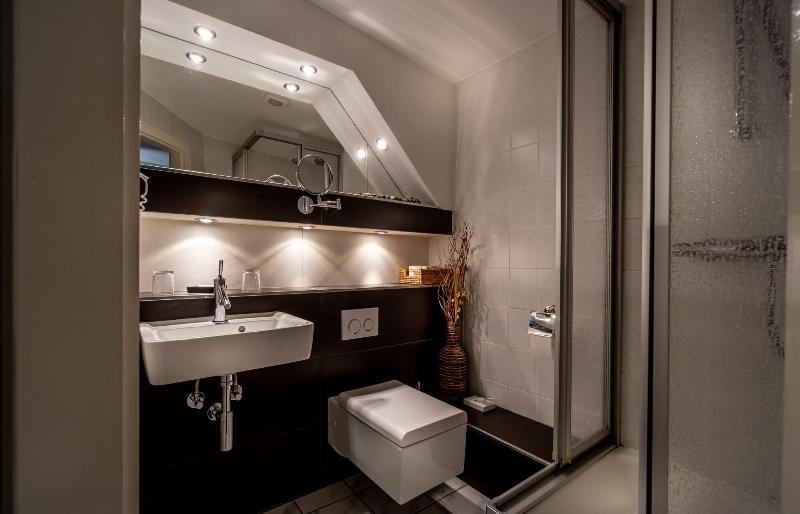 SL'otel - Das StadtHotel image