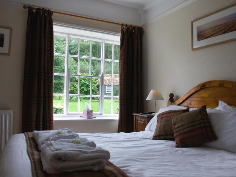Horseshoe Hotel image