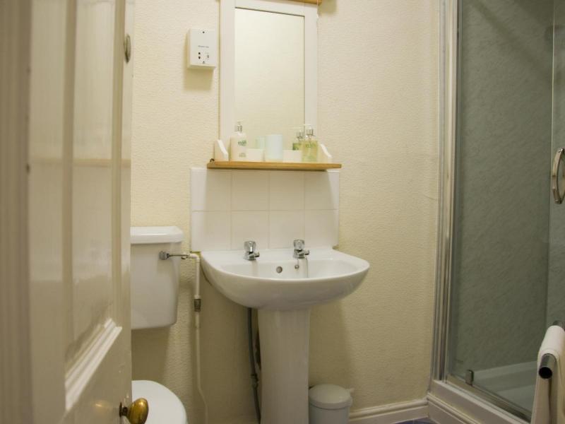 Horseshoe Hotel image