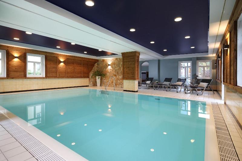 Seehotel Niedernberg - Das Dorf am See image