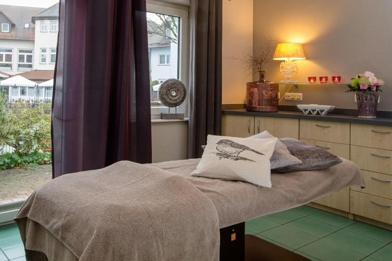 Seehotel Niedernberg - Das Dorf am See image