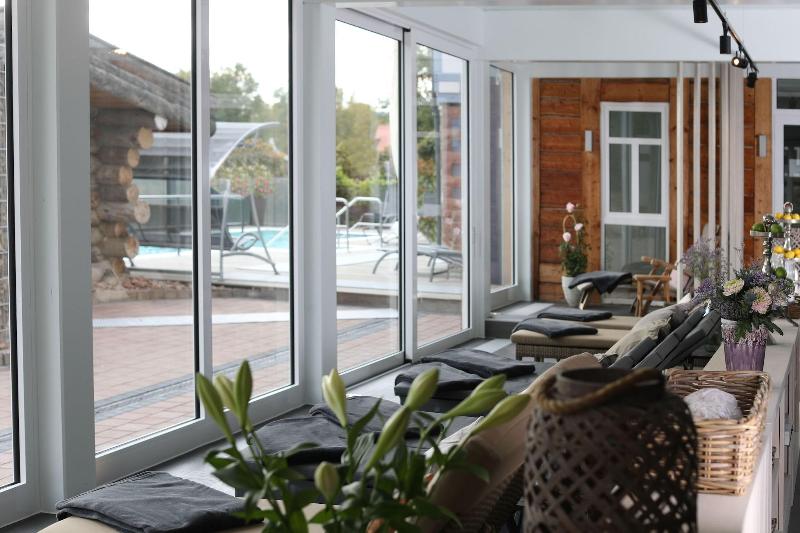 Seehotel Niedernberg - Das Dorf am See image
