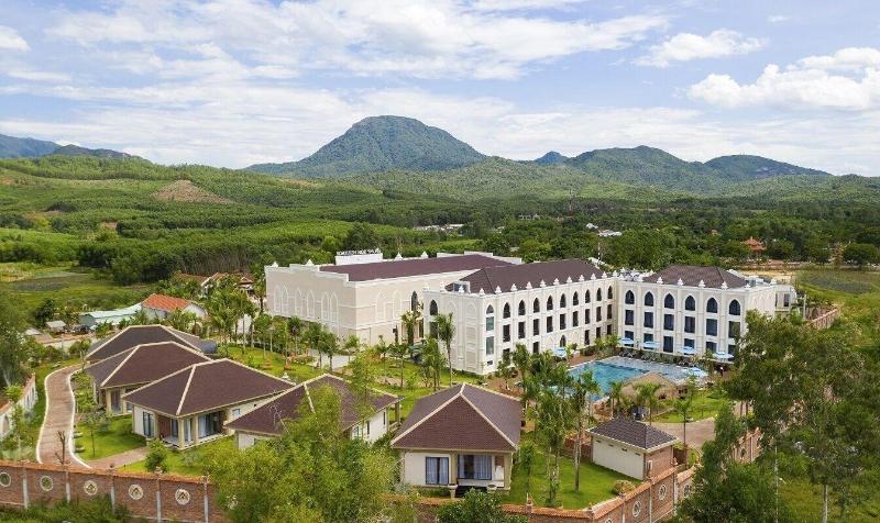 My Son Heritage Resort And Spa image
