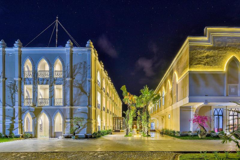 My Son Heritage Resort And Spa image