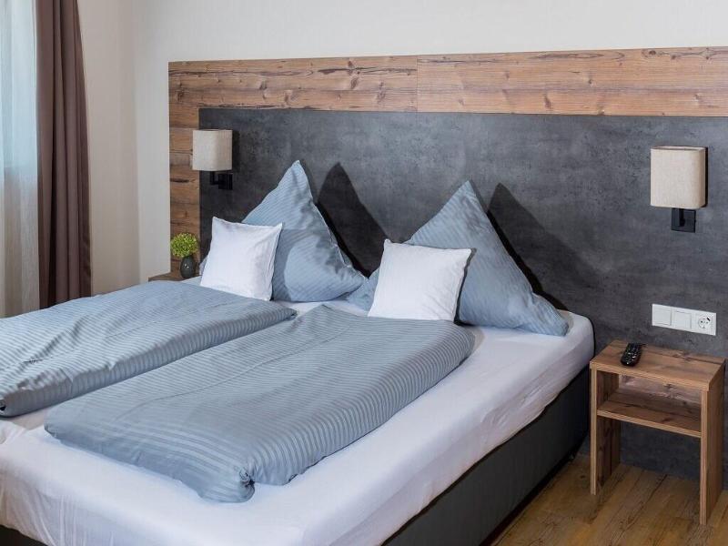 Landhotel Zum Adler image