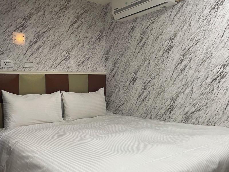 Elim Hotel image