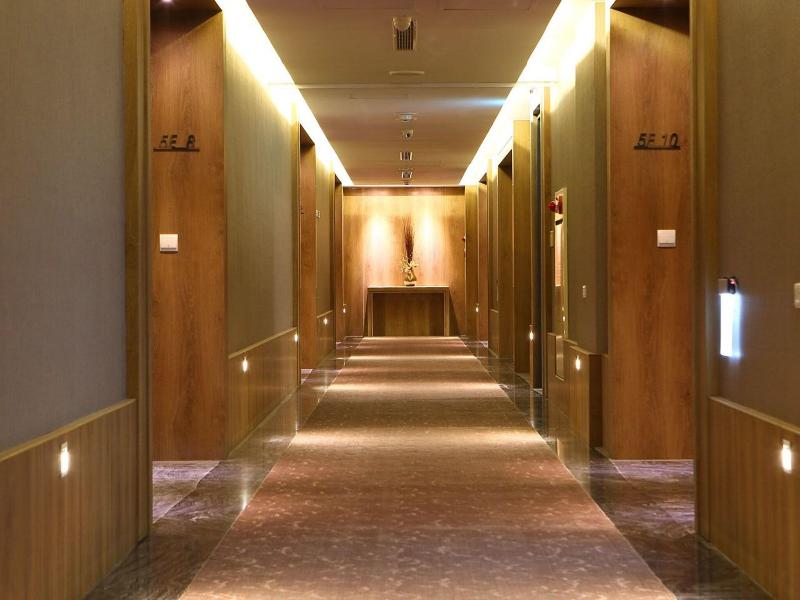Imperial Dynasty Exquisite Hotel image