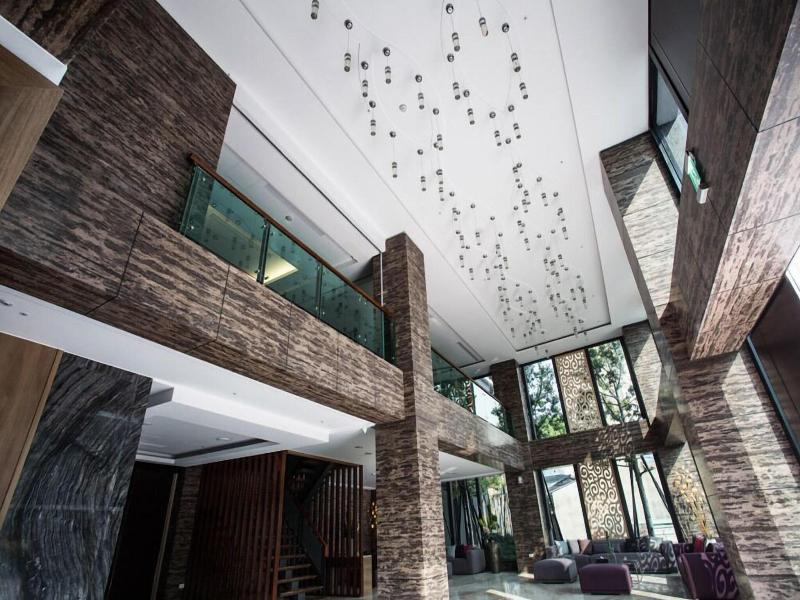 Imperial Dynasty Exquisite Hotel image