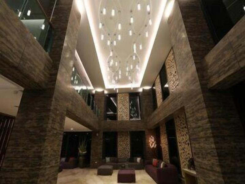 Imperial Dynasty Exquisite Hotel image