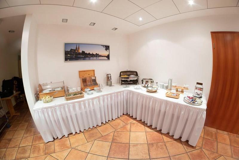 Landhotel Aschenbrenner image