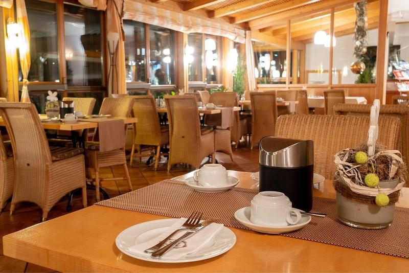 Landhotel Aschenbrenner image