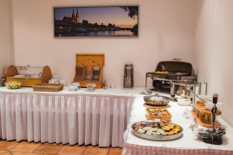 Landhotel Aschenbrenner image