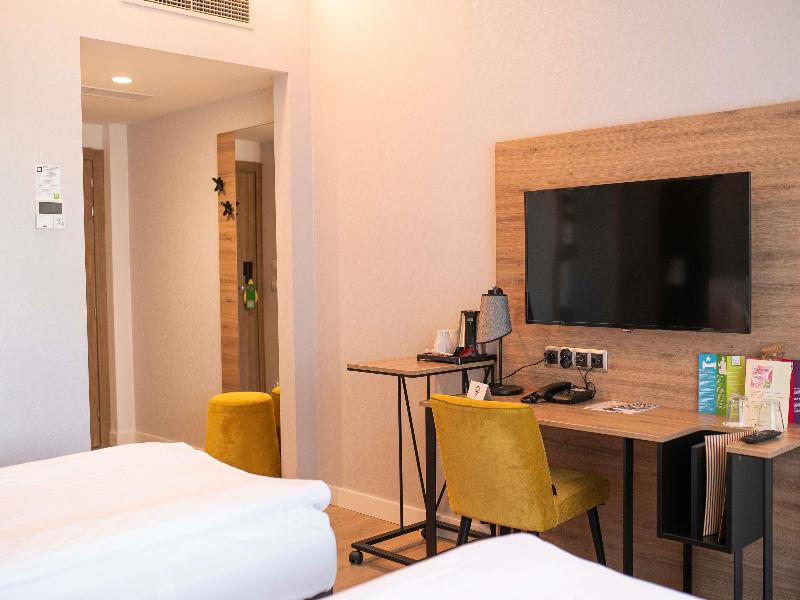 Ibis Styles Grudziadz image