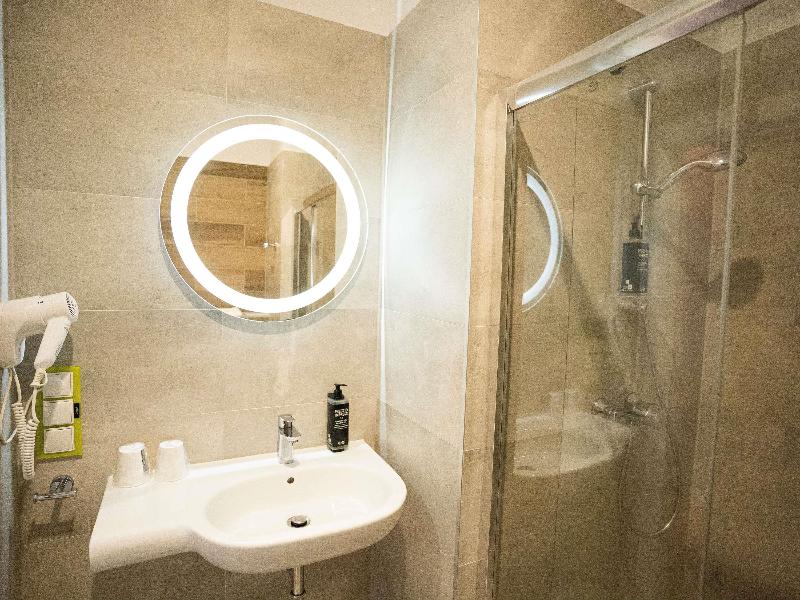 Ibis Styles Grudziadz image