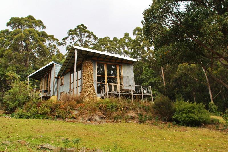 Peppermint Ridge Retreat image