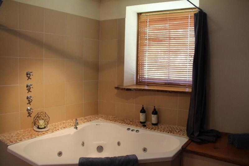 Peppermint Ridge Retreat image