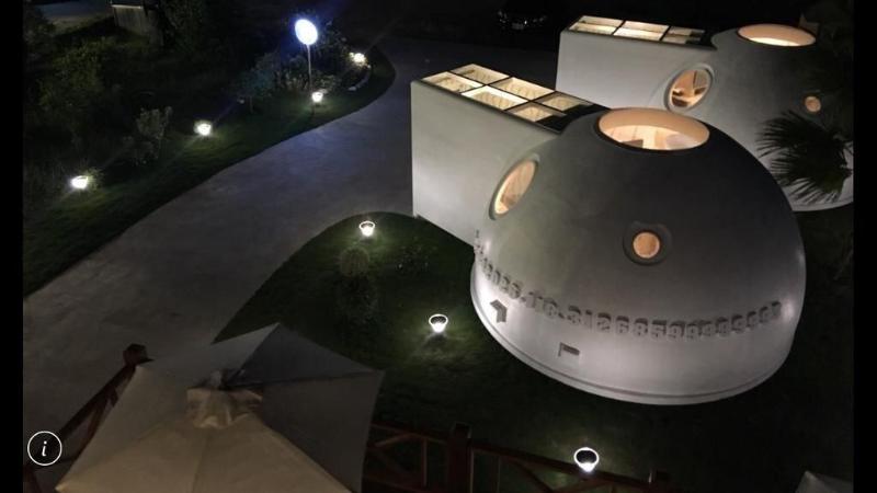 Look Villa image