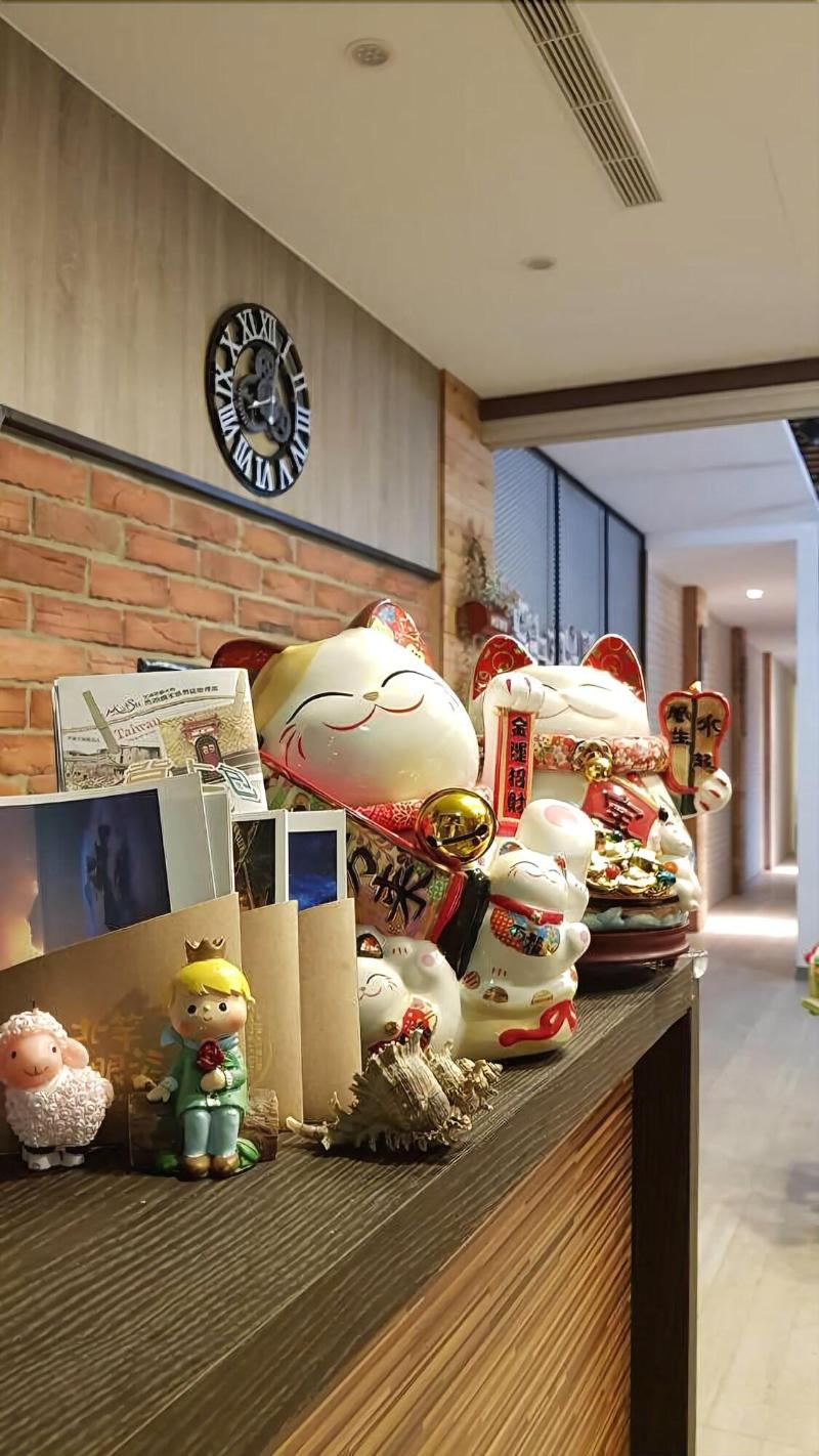 Chinya House image