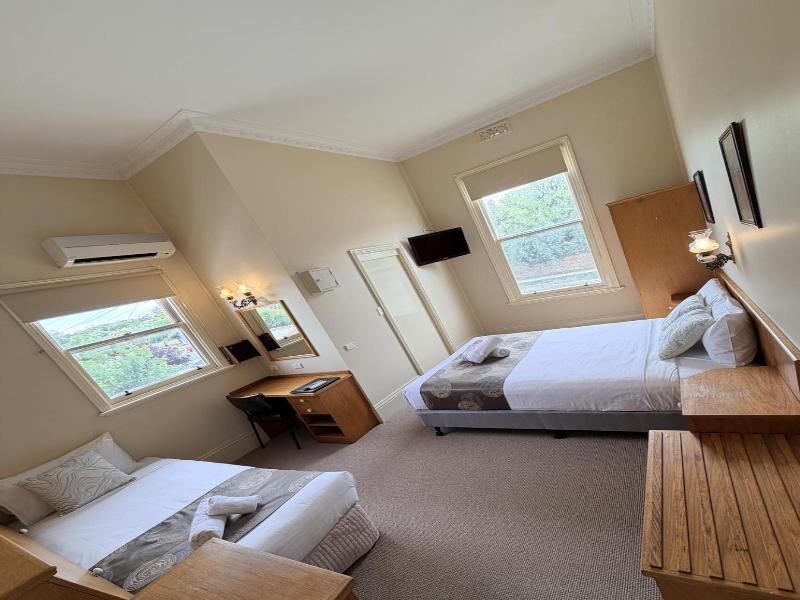 Campbell St Lodge — general view