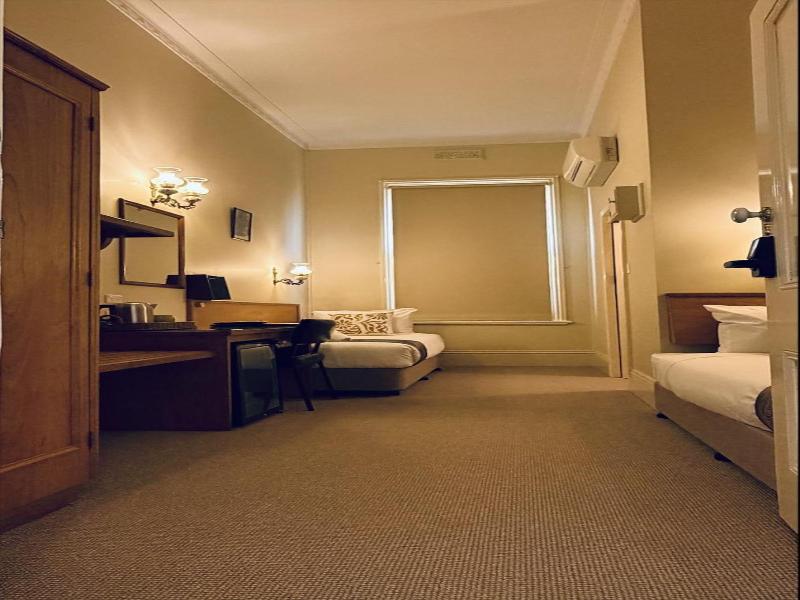 Campbell St Lodge image