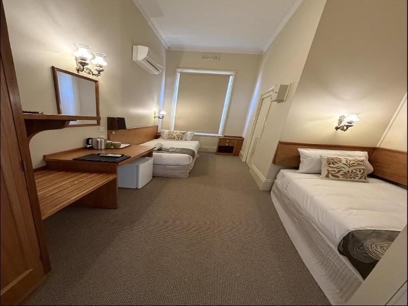 Campbell St Lodge image