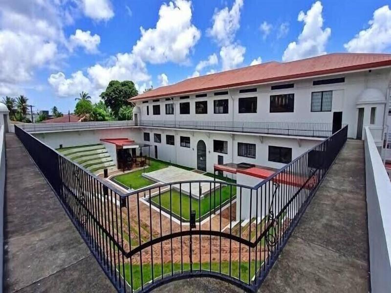 Fernando's Hotel