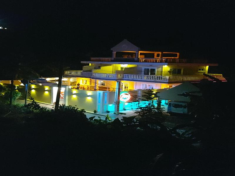 Dive Batanes Lodge And Restaurant image