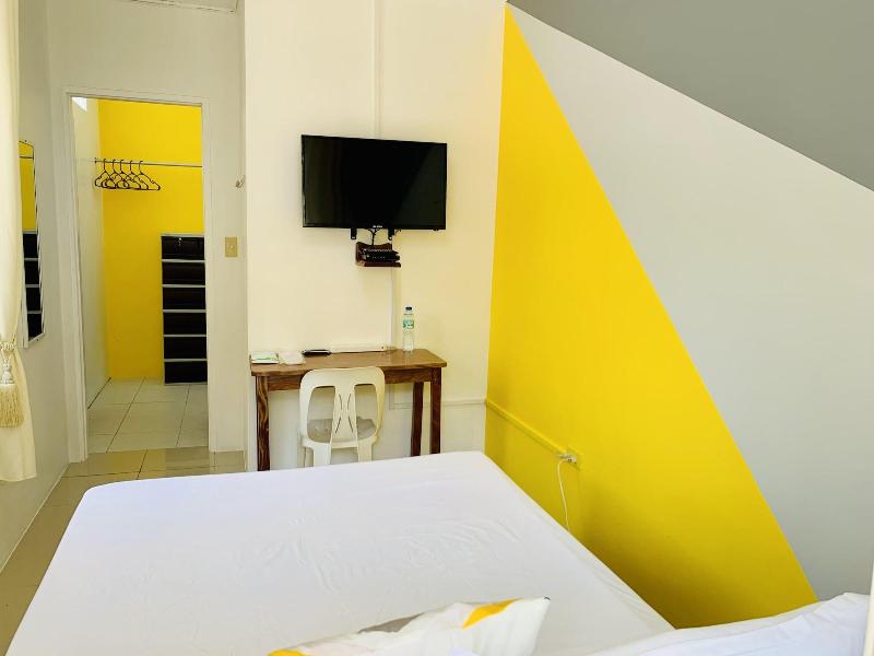 Dive Batanes Lodge And Restaurant image