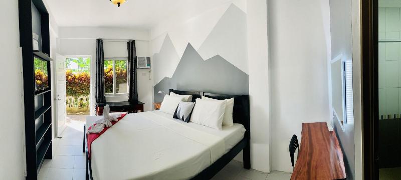 Dive Batanes Lodge And Restaurant image