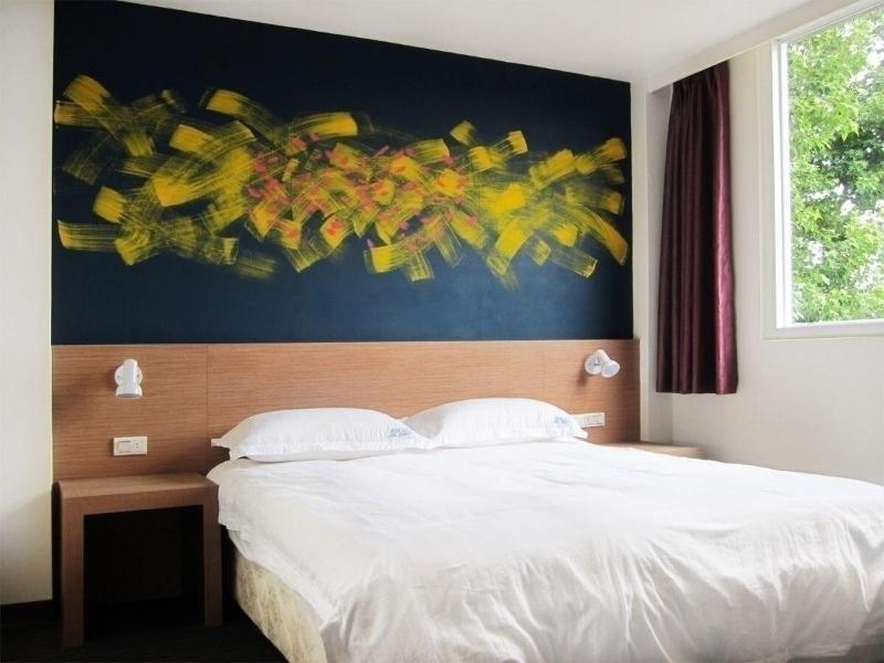 Wefun Inn image