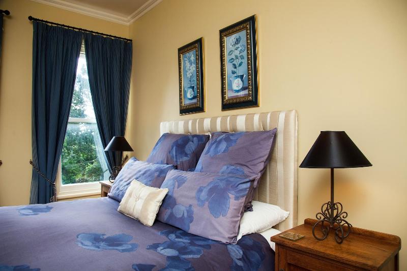 Tairoa Lodge & Cottage image