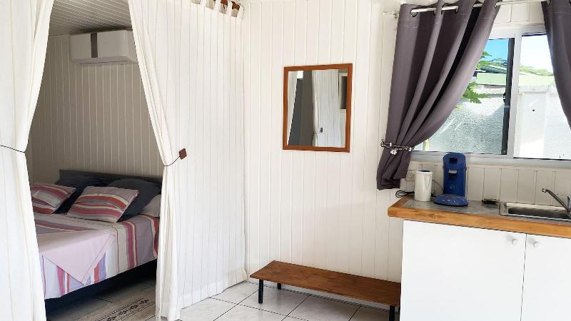Mahina's Lodge image