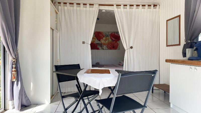Mahina's Lodge image