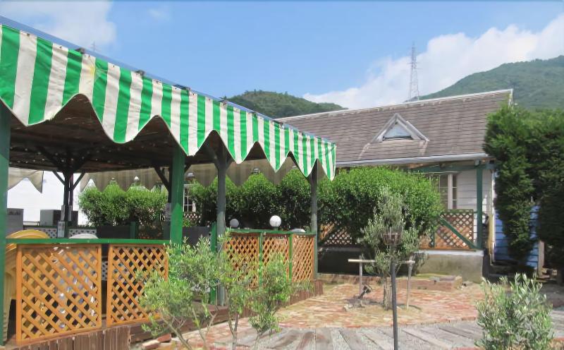 Petit Hotel Southern Most image