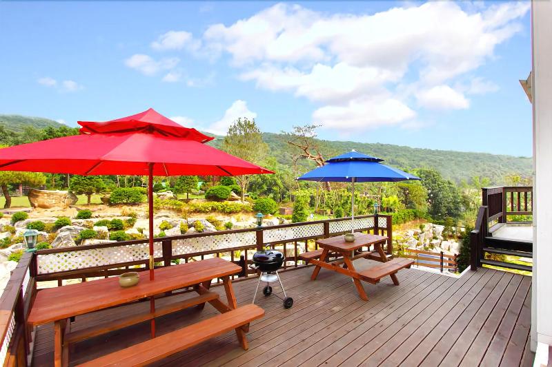 Afternoon Of The Forest Pension 전망
