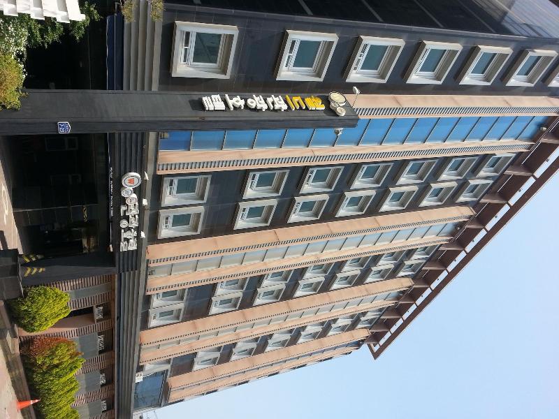 World Tourist Hotel image